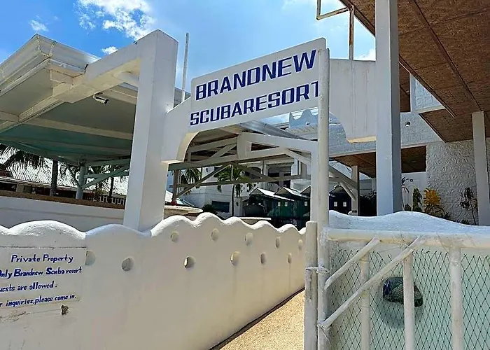Brandnew Scuba Hotel 3*
